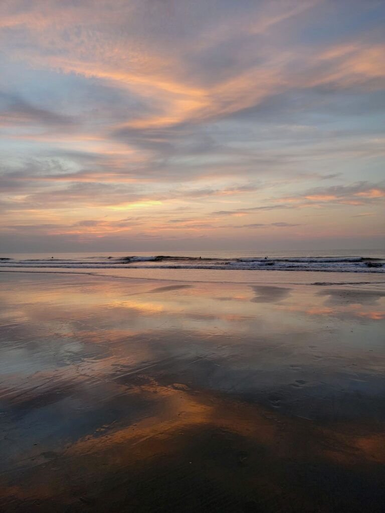 ボリビアの奇跡の絶景「ウユニ塩湖」の様な反転世界🌊