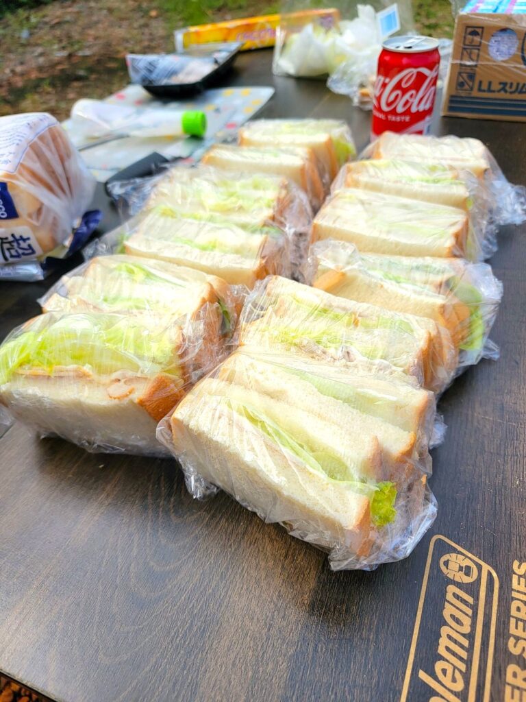 モーニングは手作りサンドウィッチ