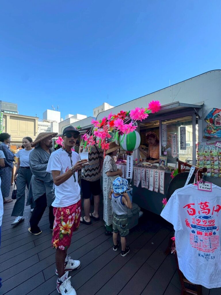 吉祥寺浴衣会👘和装ナイト🌃前飲み🍺コピス吉祥寺 キチジョージえんにち 派手な!おみごとスナック御美娘ブース🍺