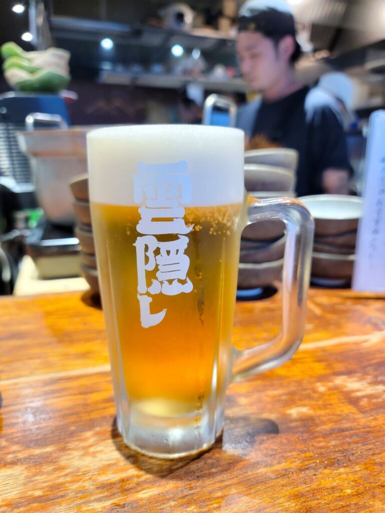 吉祥寺浴衣会👘和装ナイト🌃前飲み🍺吉祥寺雲ガクレ、吉祥寺雲バナレ姉妹店!渋谷雲隠レ!!
日本酒飲み比べセットも気になりましたが…暑かったので🌞生ビール🍺